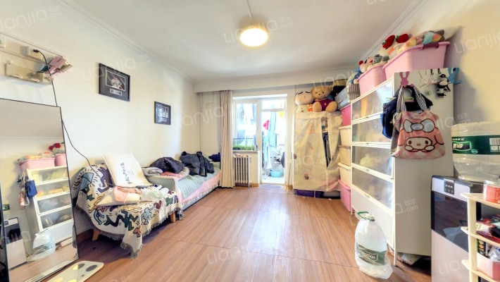 冠军楼二手房实景图