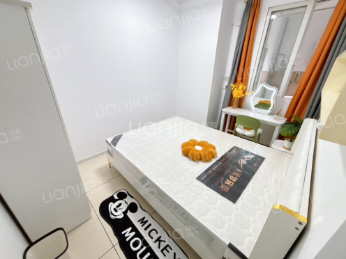 合租·嘉华鑫城 6居室 南卧