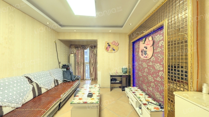 蓝谷小镇二手房实景图