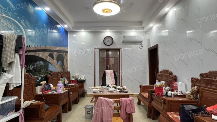 建山里二手房实景图