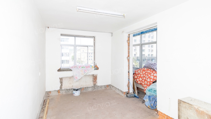 振一街二手房实景图