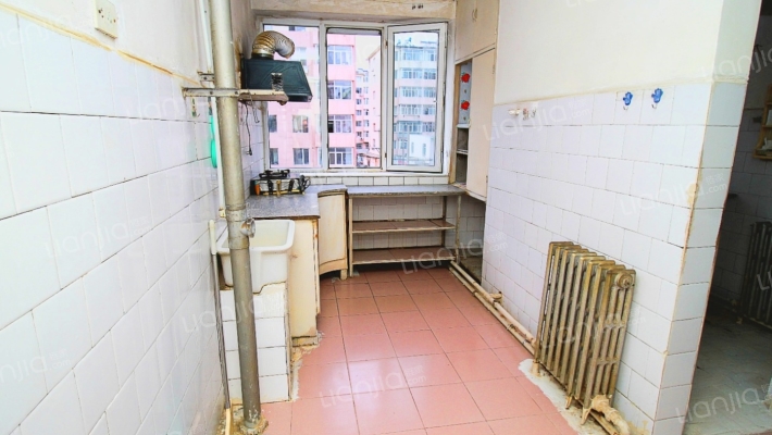 党校小区 步梯三楼46.74平米简装一室一厅 无捆-厨房