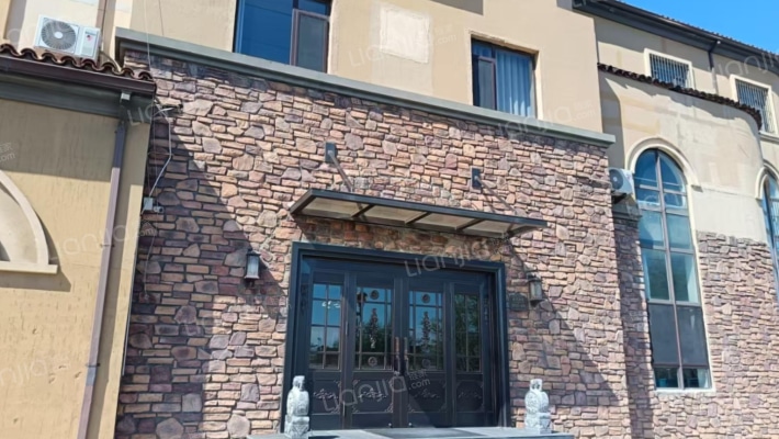 易和岭秀滨城二手房实景图