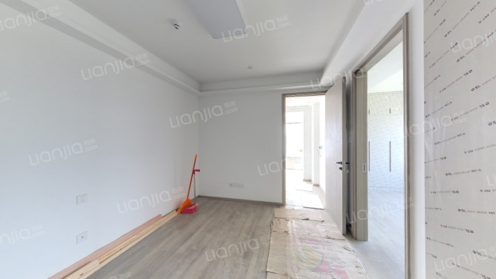 绿城通山郡二区二手房实景图