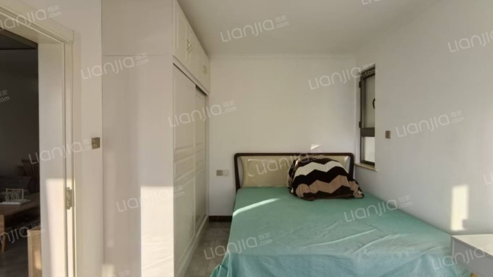 水岸花城 2室1厅 南-卧室A