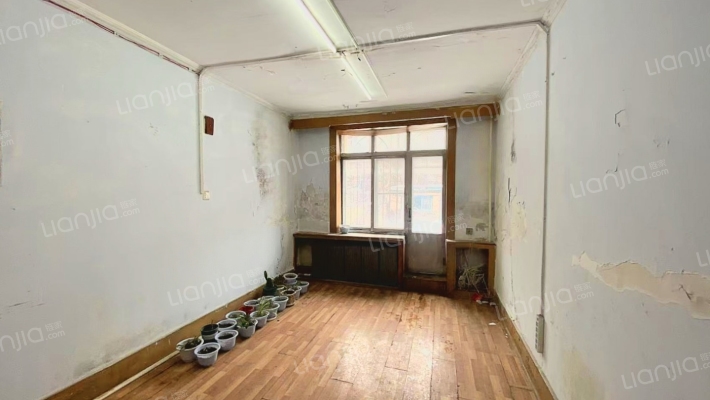 石油小二楼二手房实景图