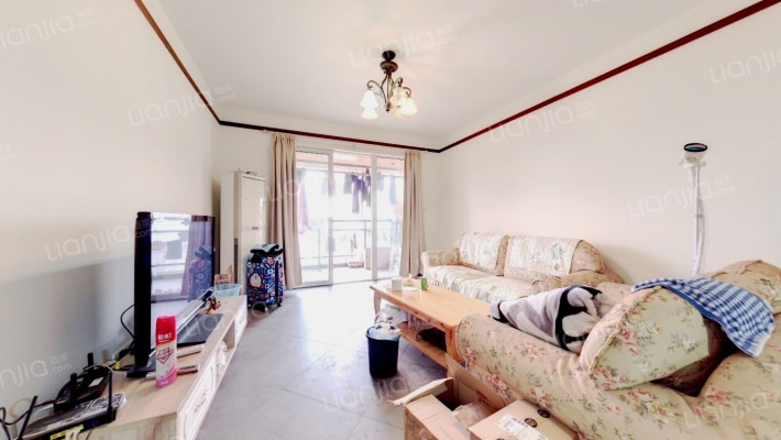 上层建筑二手房实景图