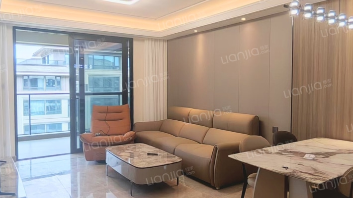 绿城蓝湾小镇·汀兰苑二手房实景图