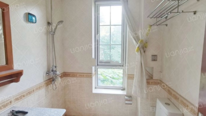 丹佛尔湾独栋别墅 中等装修 带大院 价格可谈-卫生间A