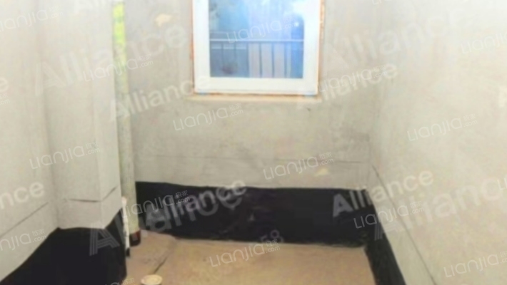 高尔夫别墅景区，美式风格，联排别墅，上下四层的格局-卫生间C