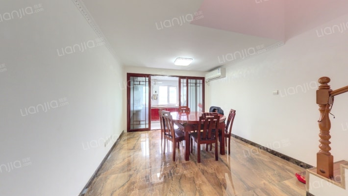 东郊小镇第七街区二手房实景图