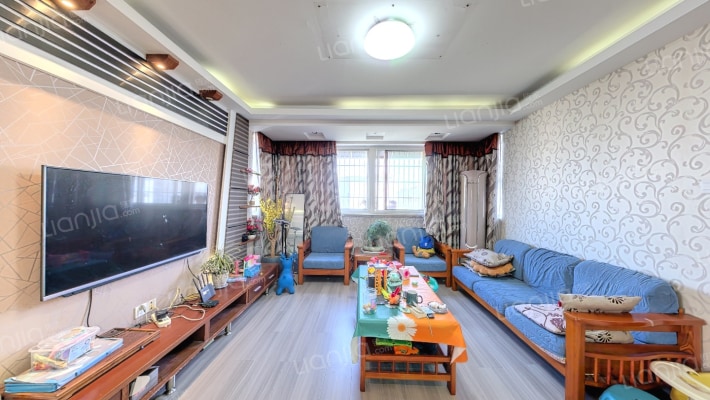 春晓南苑二手房实景图