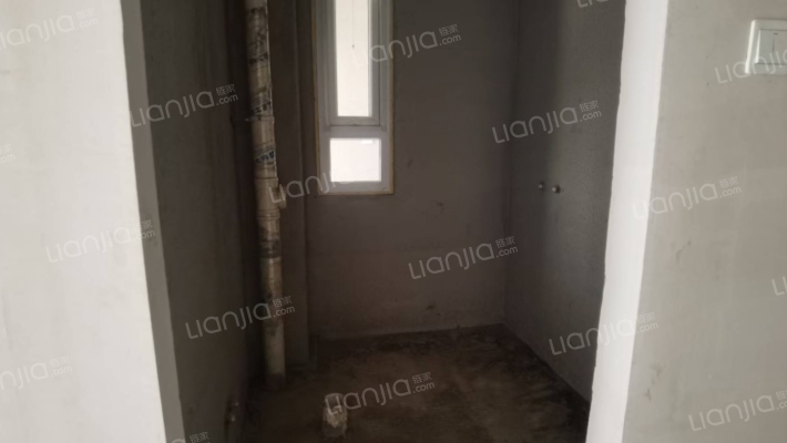 永济公园旁环境优美，大社区交通便利，出行方便-卫生间