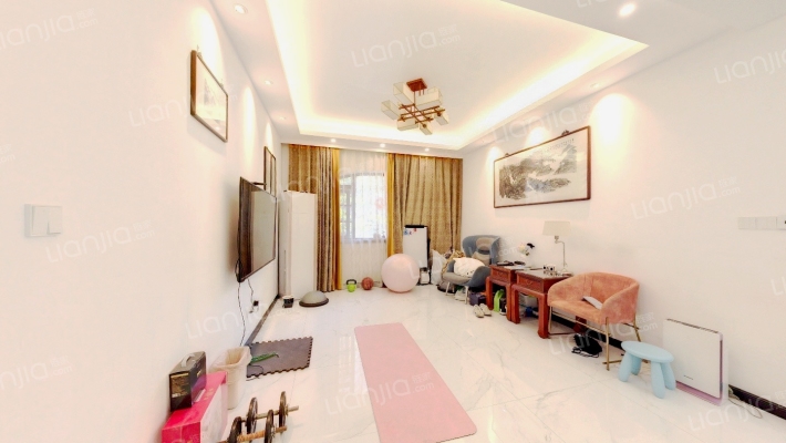 巴黎之春二手房实景图