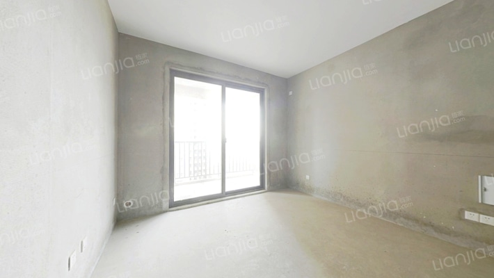 业主诚心出售 南京换房 户型布局好 楼层采光无遮挡-客厅