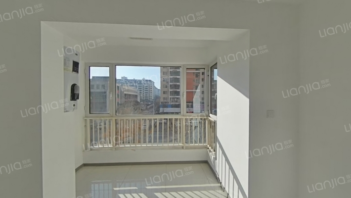 安居东城小面积户型，楼层合适，装修可塑性大-阳台