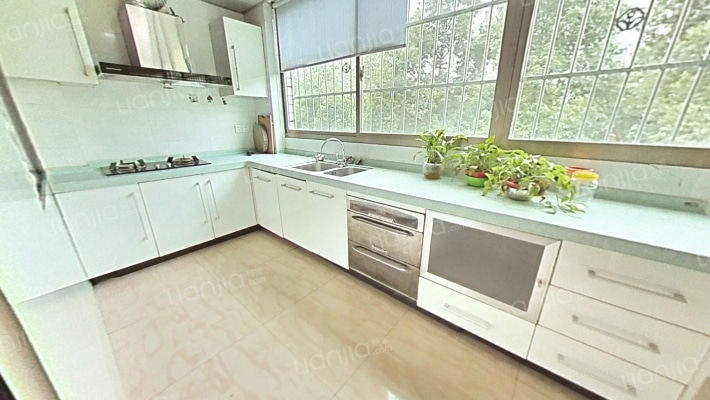长湖街上单位家属房 居住环境好 纯板房精装4房-厨房