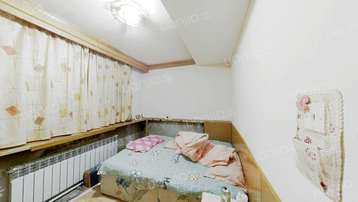 京都小区四楼两室一厅简单装修户型方正-卧室B