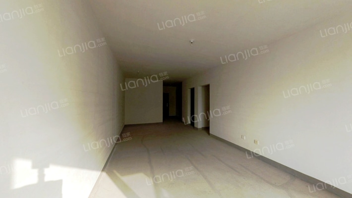 朝南的三居室 利用空间大 楼间距宽 视野开阔-客厅