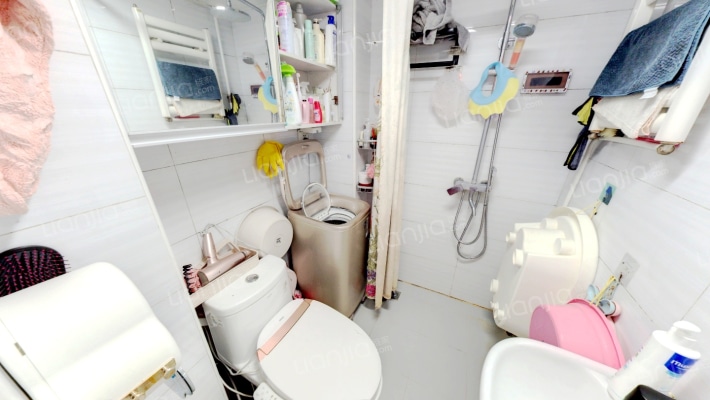 八里庄北里小区特殊2+1户型，南北通透，无遮挡新整改-卫生间