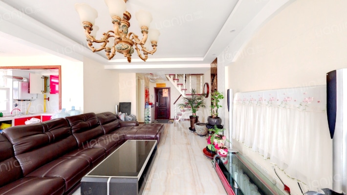 好房出售喀什东路金鑫花园172平米四室两厅一厨两卫-客厅