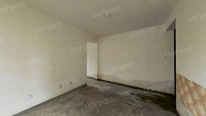 K2狮子城南区 1室1厅 东 北-客厅