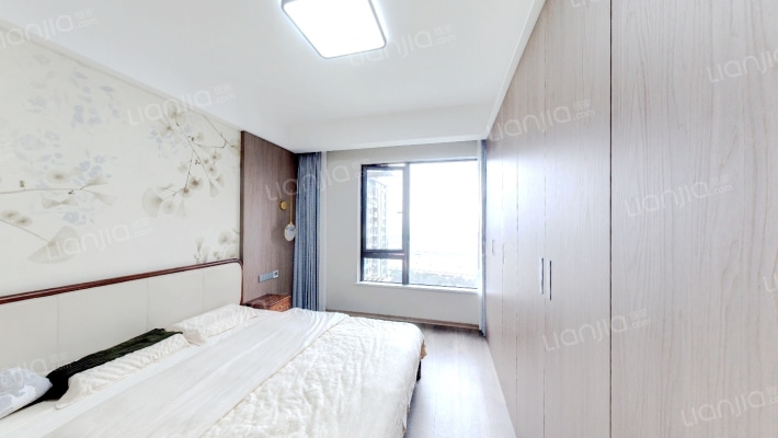 龙湖高品质大平层，两梯两户版式通透，住家新中式装修-卧室A