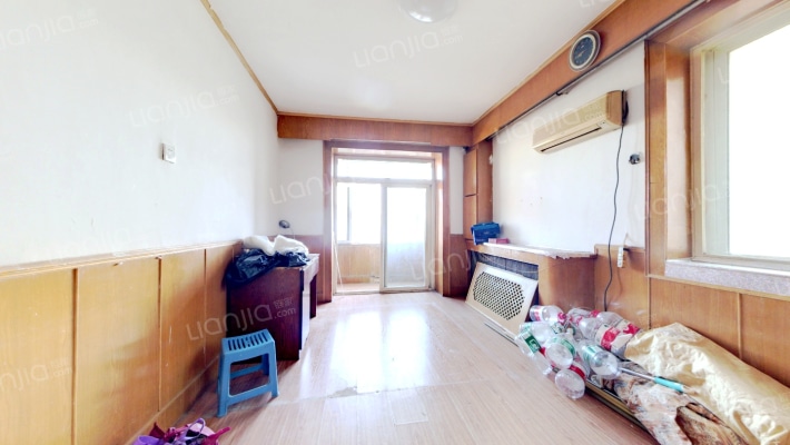 春柳公交车站 户型好 近市场 交通生活方便-卧室A