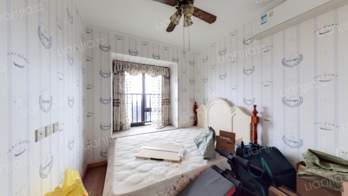 江北城芯，万科品质，精装两房，住家舒适-卧室B