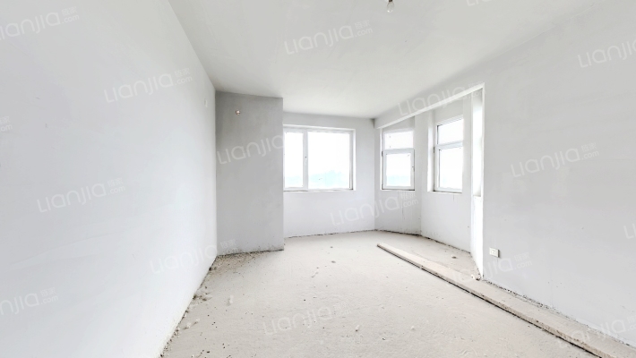 南北通透，总高11层，一梯两户，住在公园内-卧室B