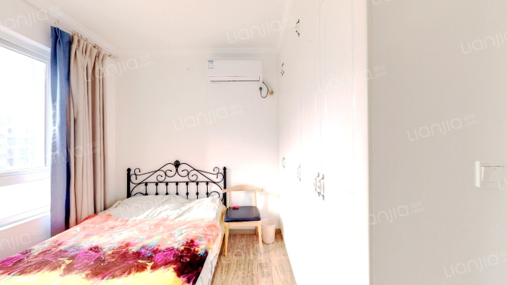 财信沙滨城市精装一室 户型方正 采光好 拎包入住-卧室