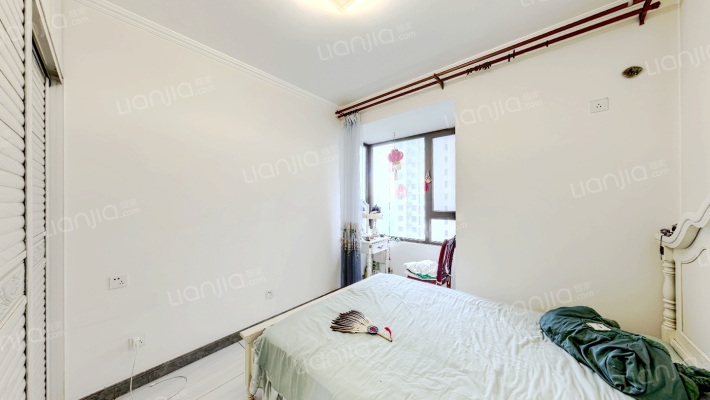 天伦湾一期  精装修两居室 看房提前约-卧室B