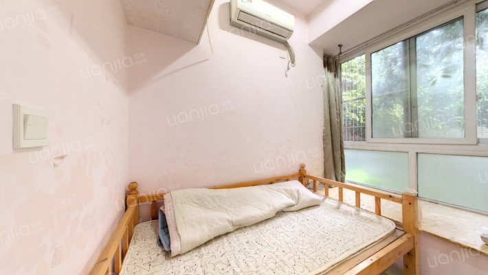 上海城二期住家装修两房，业主诚售-卧室B