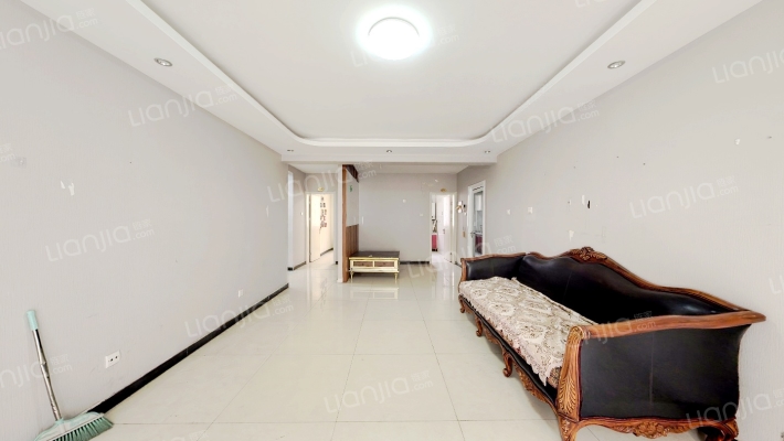 名流枫景洋房一层小三居，单位，简单装修，看房方便-客厅