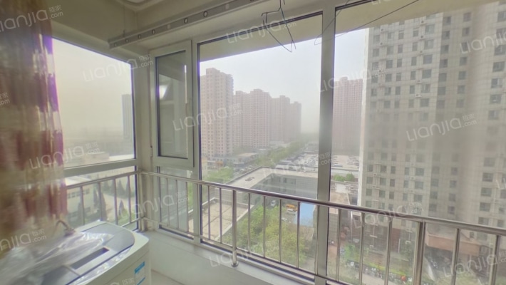 老东站 香兰雅居精装修两居室，可贷款-阳台