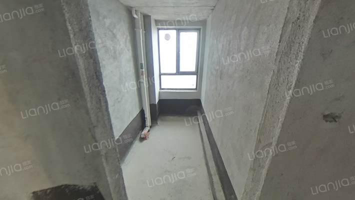银泰城9期 电梯中层 全新毛坯 四房看房方便-卫生间