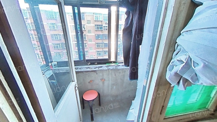 中柳林小区4层简单装修老证唯一可贷款真实图片随时看-阳台