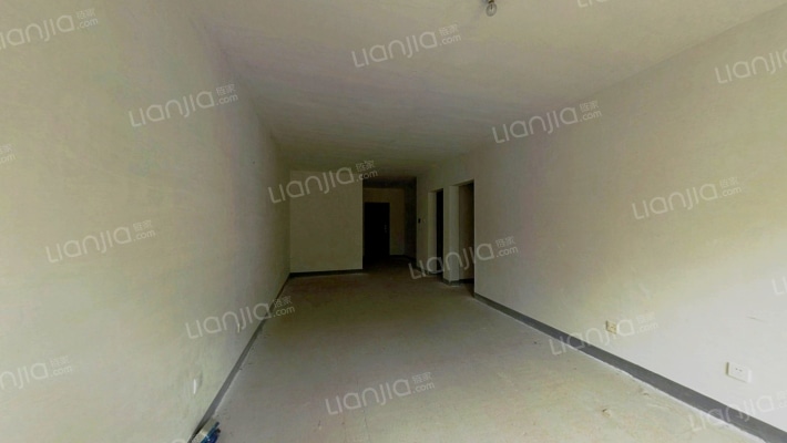 理想湾一层带80平小院，*位置,全天无遮挡。-客厅