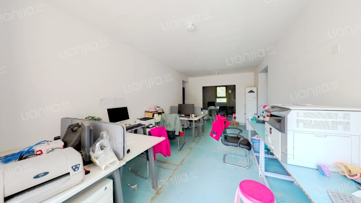 南北通三居带花园，采光充足，户型方正，诚意出售-客厅