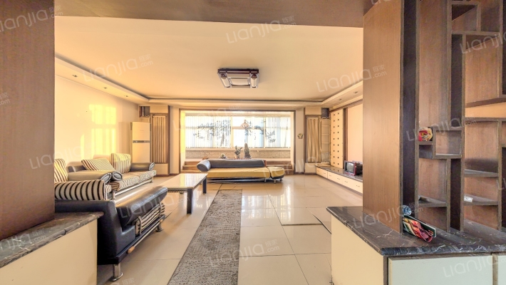 方正园  南北通透大三居室  单价低-客厅