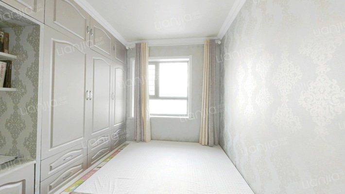电梯小高精装高品质三室，户型方正，紧L罗马广场-卧室B