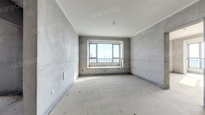 华阳路天伦湾小区，集中供暖，环境优美三居室-客厅