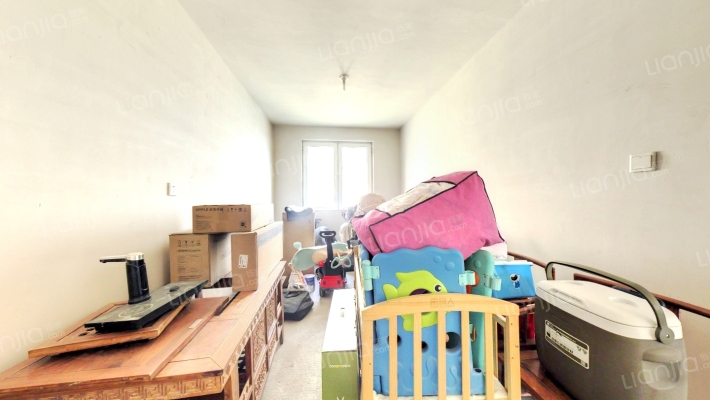 水岸花城 3室2厅 南 北-餐厅