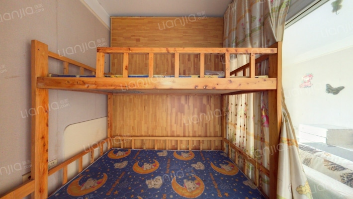 三号线轻轨边上的小户型，精装修，环境优美-卧室B