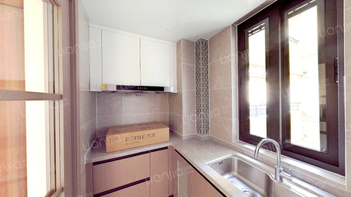 雅居乐经典小三房 开发商精装 适合居住 环境优美-厨房