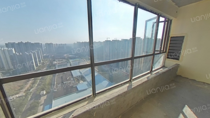 2022年交房的弘阳昕悦府小面积的两梯两户纯板房-阳台