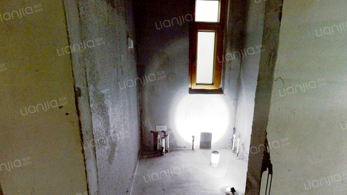 全阳户型，采光好，没遮挡，不临街-卫生间A