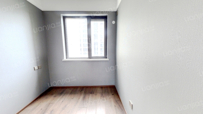 精装修南北通透三居未住好楼层视野佳有本随时过户-卧室C