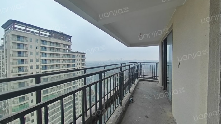 高新未来城一期 陆家新区360度一线江景大平层来袭-阳台