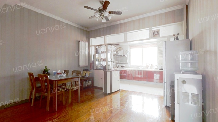 单位房   没公摊  实用面积-餐厅